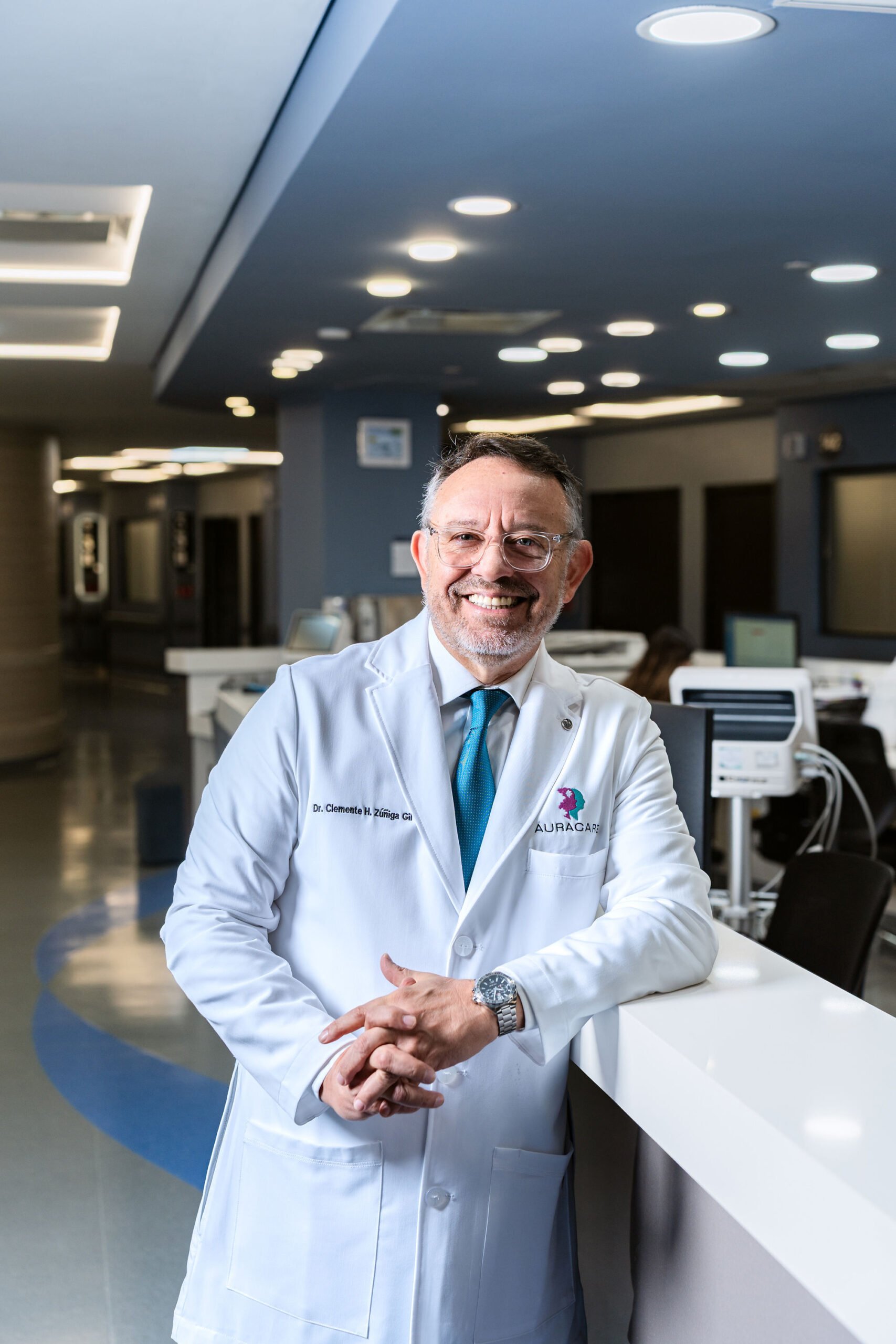 Médico de Auracare en las instalaciones de la clínica